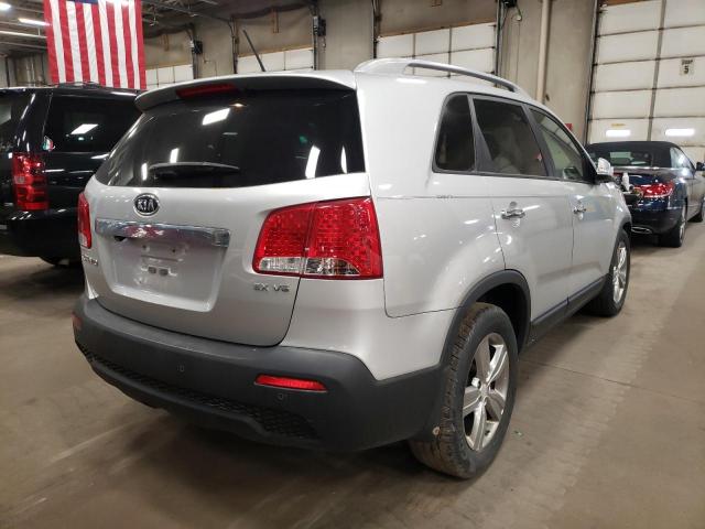 Photo 4 from auction – 2013 KIA SORENTO EX with VIN 5XYKU4A20DG317152