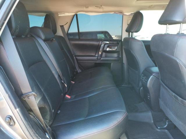 Photo 6 from auction – 2019 TOYOTA 4RUNNER SR with VIN JTEBU5JR8K5682070