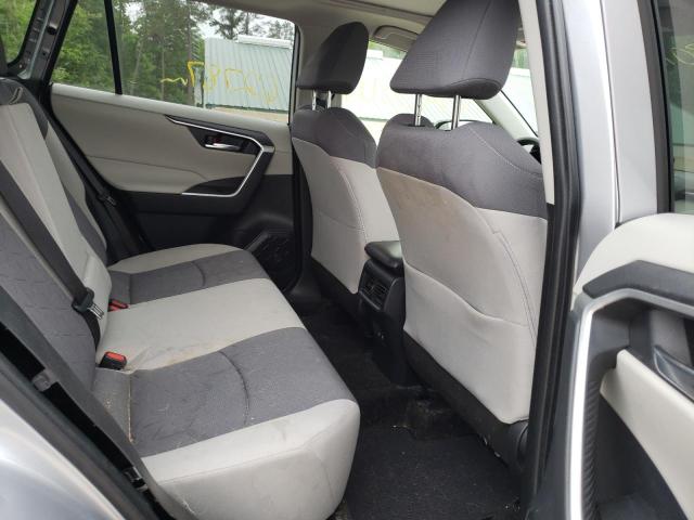 Photo 6 from auction – 2019 TOYOTA RAV4 XLE with VIN JTMP1RFV4KD030519