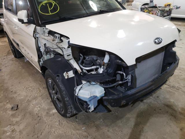Photo 9 from auction – 2013 KIA SOUL with VIN KNDJT2A53D7489394