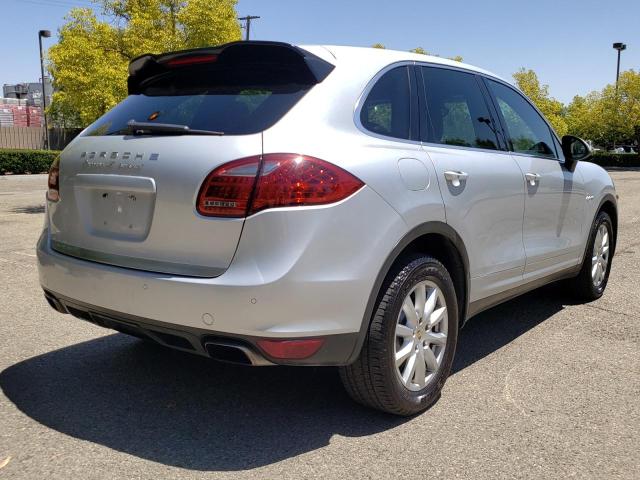 Photo 4 from auction – 2012 PORSCHE CAYENNE S with VIN WP1AE2A26CLA91763