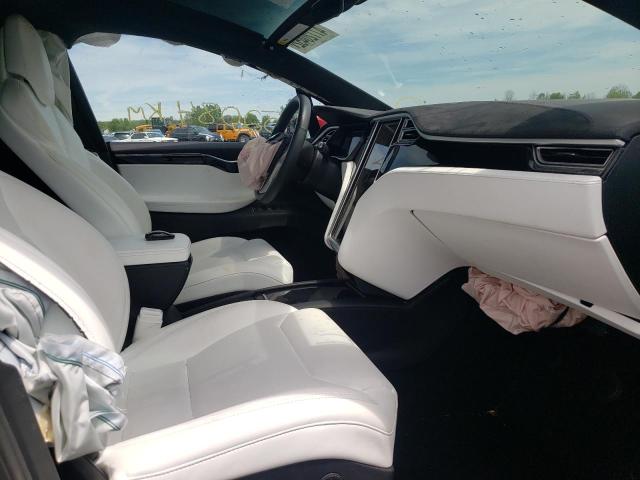 Photo 5 from auction – 2017 TESLA MODEL X with VIN 5YJXCAE2XHF055252