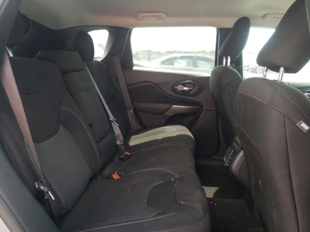 Photo 6 from auction – 2019 JEEP CHEROKEE L with VIN 1C4PJLCBXKD247256