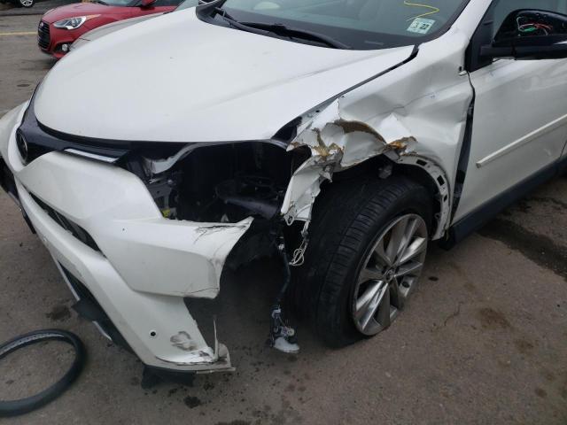 Photo 9 from auction – 2017 TOYOTA RAV4 LIMIT with VIN 2T3DFREV2HW598477
