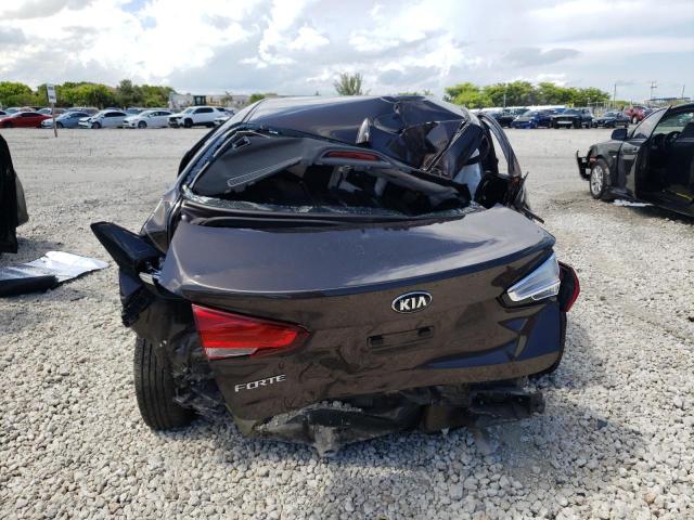 Photo 9 from auction – 2017 KIA FORTE LX with VIN 3KPFK4A75HE111038
