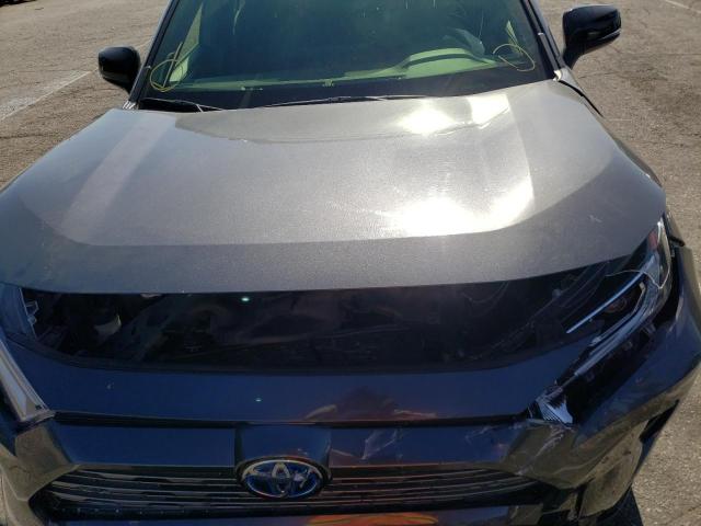 Photo 7 from auction – 2020 TOYOTA RAV4 XSE with VIN JTMEWRFV2LD549773