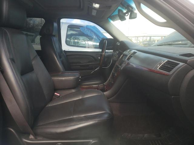 Photo 5 from auction – 2010 CADILLAC ESCALADE L with VIN 1GYUKBEF9AR223777