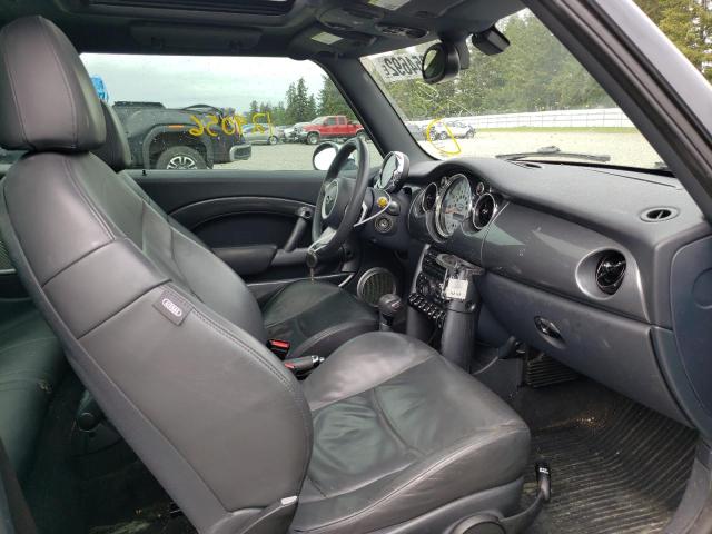 Photo 5 from auction – 2005 MINI COOPER S with VIN WMWRE33545TG98359