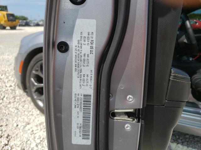 Photo 10 from auction – 2017 CHRYSLER 300 with VIN 2C3CCABG2HH662971