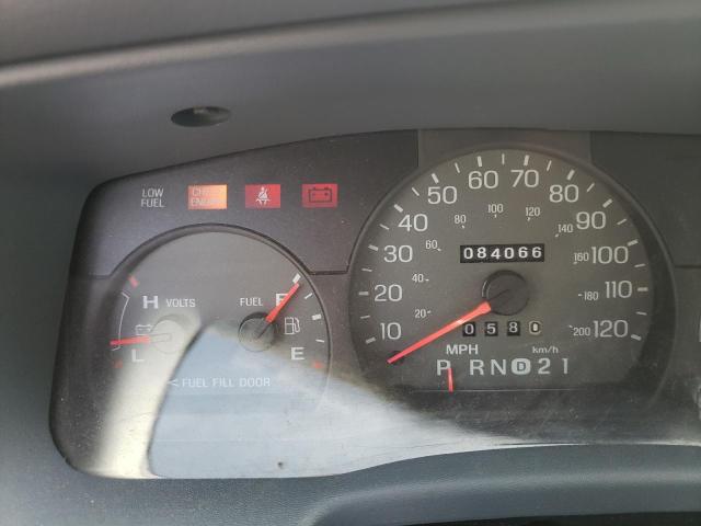 Photo 8 from auction – 2001 MERCURY GRAND MARQ with VIN 2MEFM74W11X615602