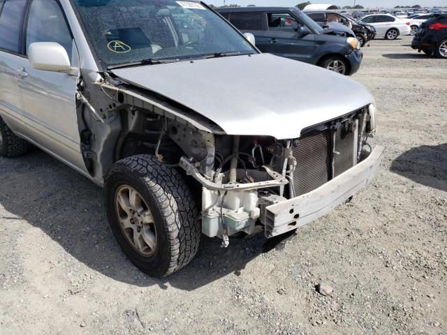 Photo 9 from auction – 2004 TOYOTA HIGHLANDER with VIN JTEEP21A740050240