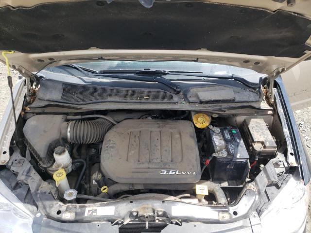 Photo 7 from auction – 2015 CHRYSLER TOWN & COU with VIN 2C4RC1BGXFR661645