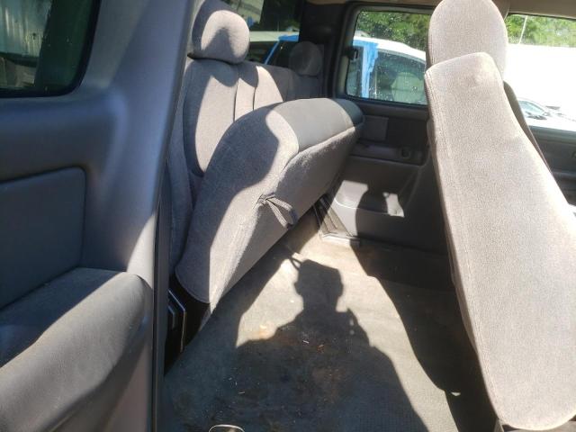 Photo 6 from auction – 2003 CHEVROLET SILVERADO with VIN 2GCEC19T431168152