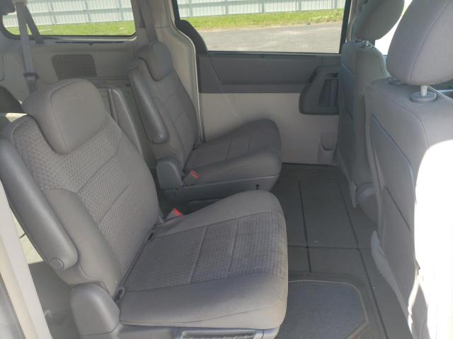 Photo 6 from auction – 2008 CHRYSLER TOWN & COU with VIN 2A8HR54PX8R639445