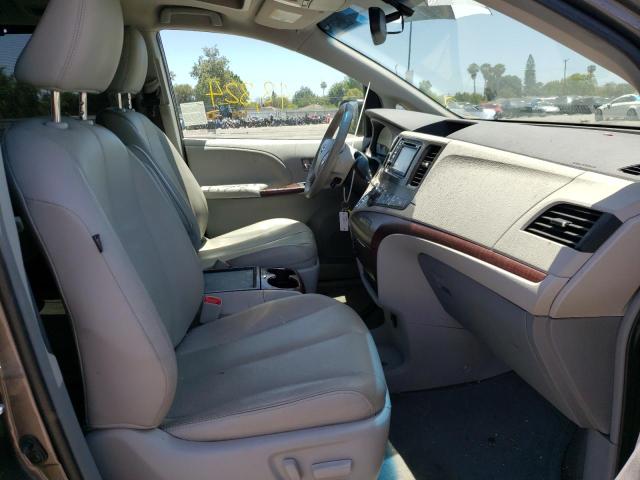 Photo 5 from auction – 2013 TOYOTA SIENNA XLE with VIN 5TDYK3DC8DS365242