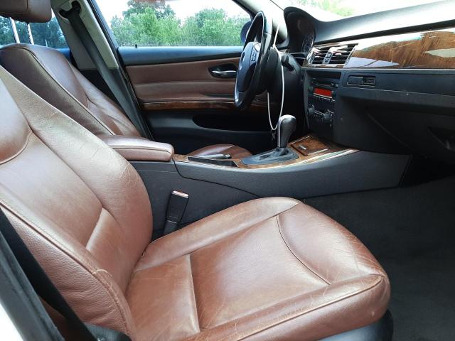 Photo 5 from auction – 2006 BMW 325 I with VIN WBAVB13556KX34589