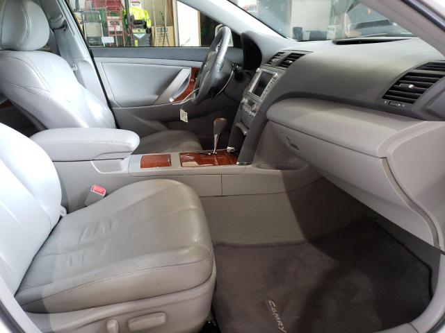 Photo 5 from auction – 2011 TOYOTA CAMRY HYBR with VIN 4T1BB3EK4BU137450