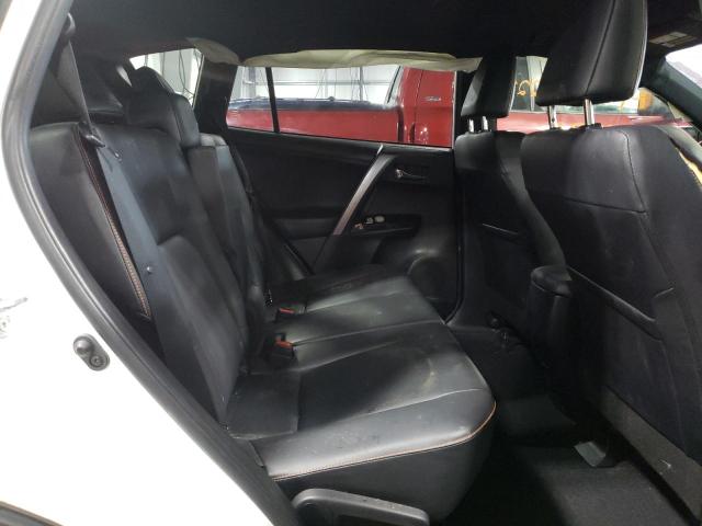 Photo 6 from auction – 2016 TOYOTA RAV4 SE with VIN JTMJFREV0GD187769
