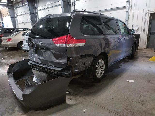 Photo 4 from auction – 2012 TOYOTA SIENNA XLE with VIN 5TDYK3DC6CS223390