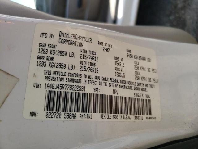 Photo 10 from auction – 2007 CHRYSLER TOWN & COU with VIN 1A4GJ45R77B222991
