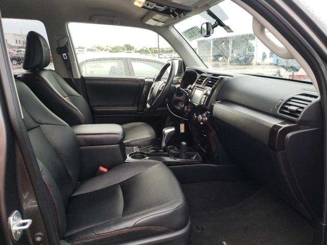 Photo 5 from auction – 2019 TOYOTA 4RUNNER SR with VIN JTEBU5JR7K5633278