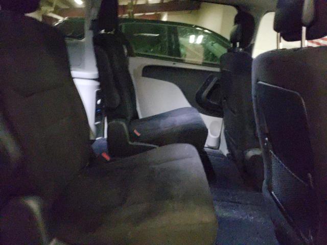 Photo 6 from auction – 2014 CHRYSLER TOWN & COU with VIN 2C4RC1BG0ER193018