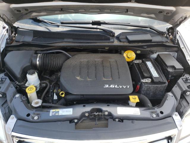 Photo 7 from auction – 2016 CHRYSLER TOWN & COU with VIN 2C4RC1BG0GR213464