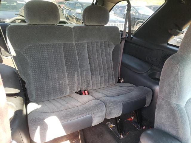 Photo 6 from auction – 2000 CHEVROLET BLAZER with VIN 1GNCT18W4YK211597