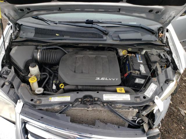 Photo 7 from auction – 2011 CHRYSLER TOWN & COU with VIN 2A4RR8DG2BR747184