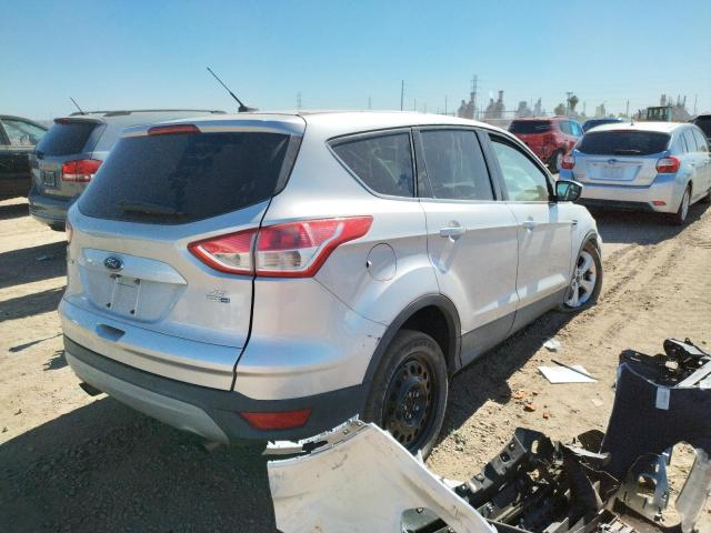 Photo 4 from auction – 2016 FORD ESCAPE SE with VIN 1FMCU9GX5GUB48832