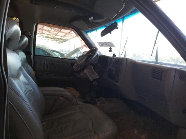 Photo 5 from auction – 1997 GMC JIMMY with VIN 1GKDT13W4V2538313