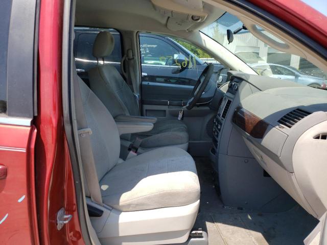 Photo 5 from auction – 2010 CHRYSLER TOWN & COU with VIN 2A4RR4DE2AR250125