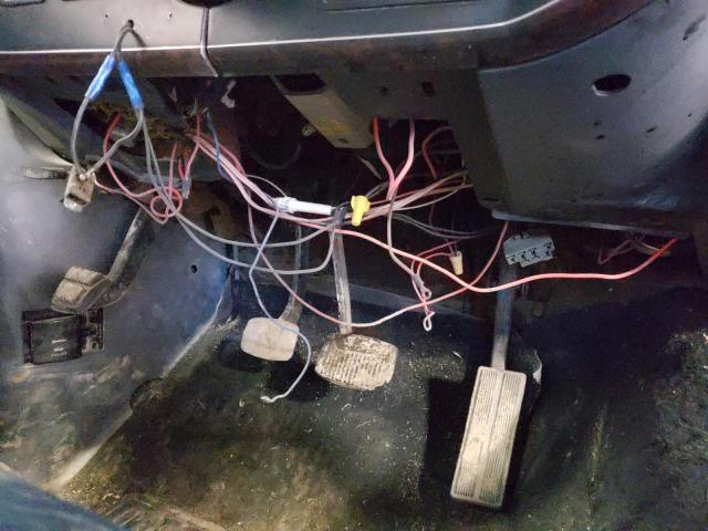 Photo 9 from auction – 1989 FORD F150 with VIN 1FTEF15N9KLB44498