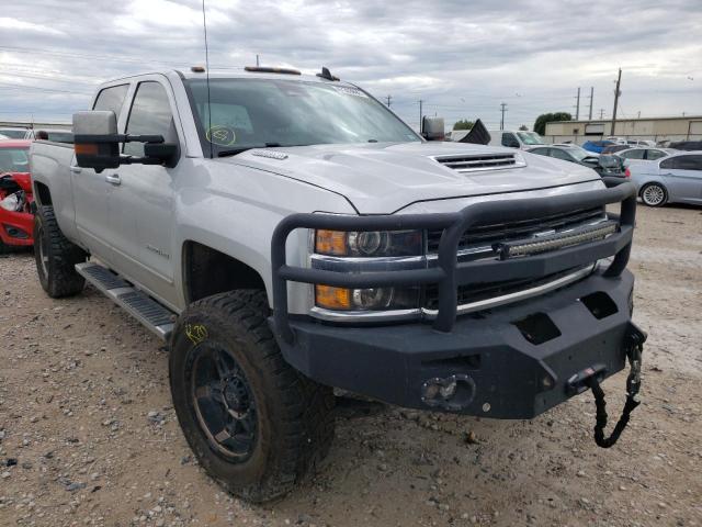 CHEVROLET SILVERADO 2017 with VIN 1GC1KWEY8HF107628 - Photo from auction