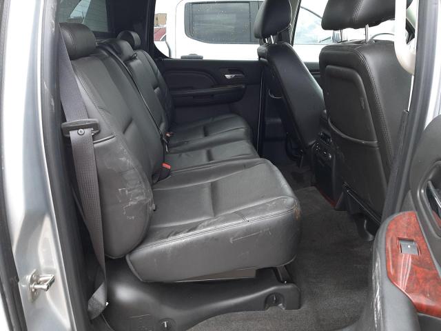Photo 6 from auction – 2013 CADILLAC ESCALADE E with VIN 3GYT4NEF4DG320011