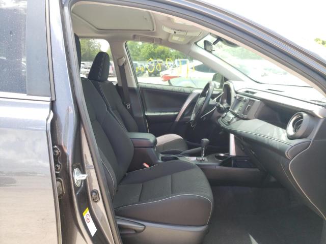 Photo 5 from auction – 2017 TOYOTA RAV4 XLE with VIN JTMWFREV7HD101137