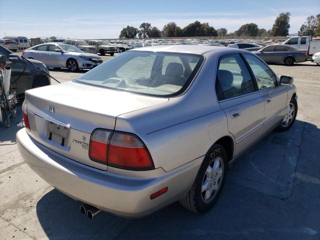 Photo 4 from auction – 1997 HONDA ACCORD EX with VIN 1HGCE6673VA022681