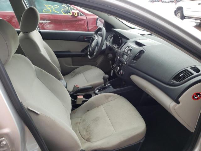 Photo 5 from auction – 2010 KIA FORTE EX with VIN KNAFU4A29A5839152