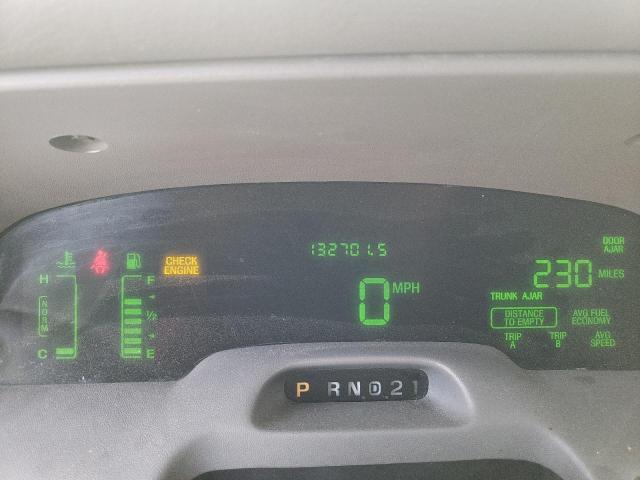 Photo 8 from auction – 2000 MERCURY GRAND MARQ with VIN 2MEFM75W2YX630778