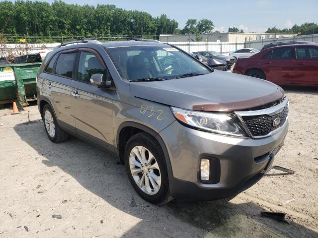KIA SORENTO EX 2014 with VIN 5XYKU4A76EG497623 - Photo from auction
