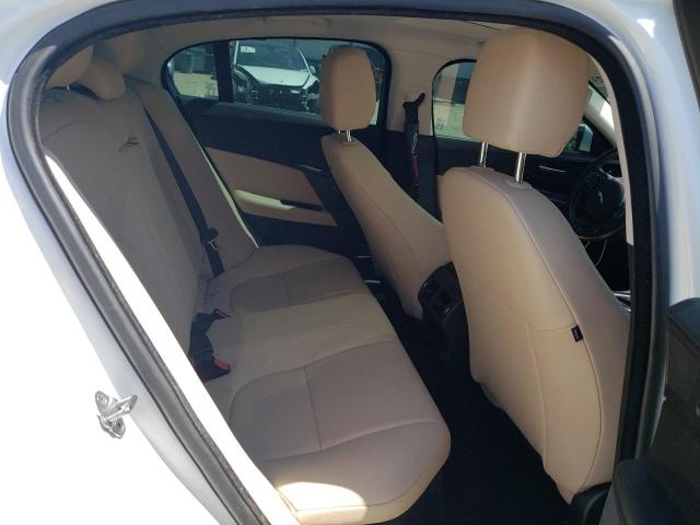 Photo 6 from auction – 2017 JAGUAR XE with VIN SAJAR4BG0HA973639