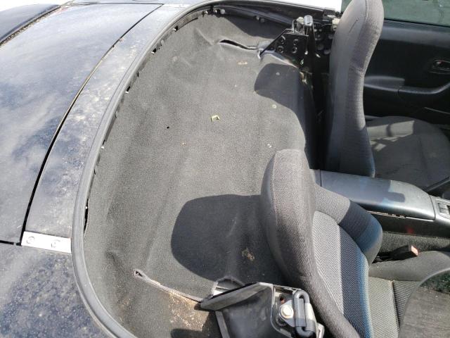 Photo 6 from auction – 1999 MAZDA MX-5 MIATA with VIN JM1NB3532X0103600