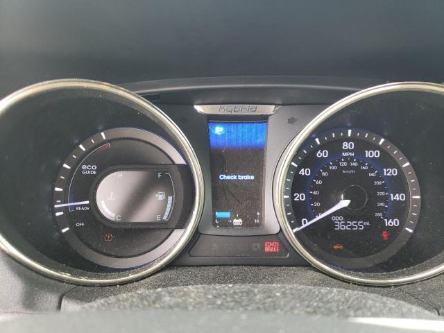 Photo 8 from auction – 2011 HYUNDAI SONATA HYB with VIN KMHEC4A47BA000706