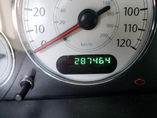 Photo 8 from auction – 2005 CHRYSLER TOWN & COU with VIN 2C4GP64L65R378192