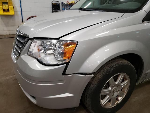 Photo 9 from auction – 2010 CHRYSLER TOWN & COU with VIN 2A4RR5D16AR337982