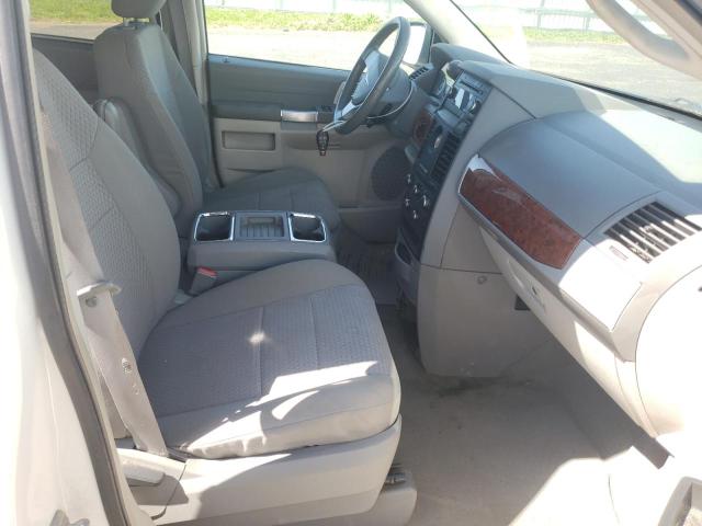 Photo 5 from auction – 2008 CHRYSLER TOWN & COU with VIN 2A8HR54PX8R639445