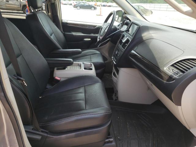 Photo 5 from auction – 2016 CHRYSLER TOWN & COU with VIN 2C4RC1BG0GR213464