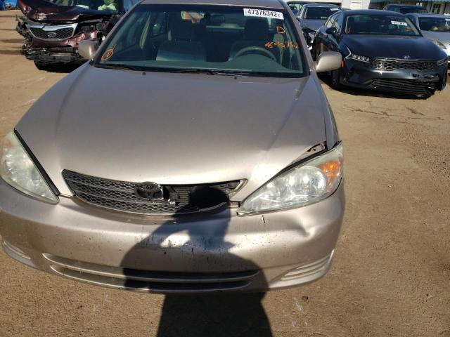 Photo 9 from auction – 2004 TOYOTA CAMRY LE with VIN 4T1BE32K14U840762