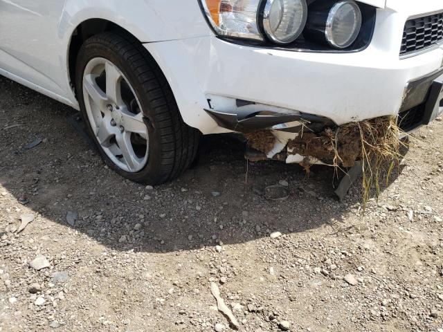 Photo 9 from auction – 2015 CHEVROLET SONIC LTZ with VIN 1G1JE5SB4F4188906