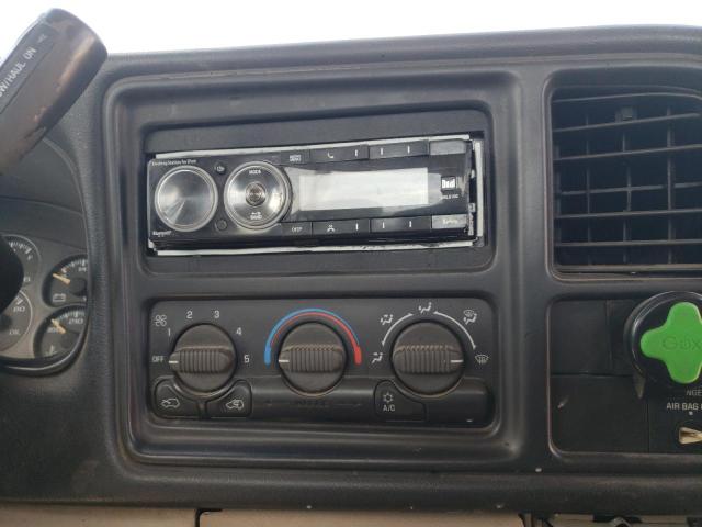 Photo 9 from auction – 2001 CHEVROLET SILVERADO with VIN 1GCEC14W81Z268339